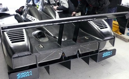 Lola versenyautó Mazda motorral