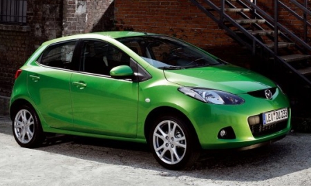 A Mazda2 külső megjelenését Ikuo Maeda tervezte meg, aki korábban például a Mazda RX-8-at tervezte