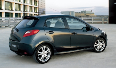 Az új Zoom-zoom generáció első kéviselője a Mazda2.