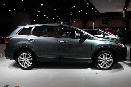 Mazda CX-9.