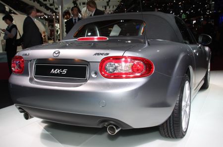Mazda MX-5 2009. Mazda MX-5 2009.