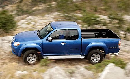 MAZDA BT-50.