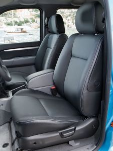 MAZDA BT-50.