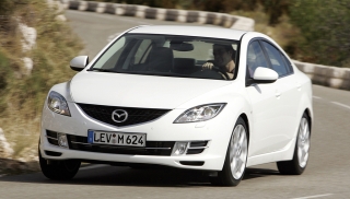 Az új Mazda6 vezetése igazi élményt garantál.