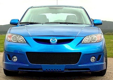 Mazda3 Sedan első CHRDE tuning lökhárító ködlámpák és fényezés nélkül: 218938,-Ft A fényezés 25000,-Ft.
