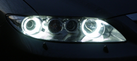 Mazda6 - Angyalszem (angel eye) gyűrűk az első fényszórókba: 25900,-Ft.
