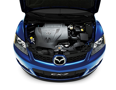 Hála a fejlett technológiának, illetve a közvetlen benzin befecskendezésnek, a Mazda CX-7 orrában található 260 lóerős MZR-DISI Turbó-nak nincs túlzott üzemanyag igénye. Hála a fejlett technológiának, illetve a közvetlen benzin befecskendezésnek, a Mazda CX-7 orrában található 260 lóerős MZR-DISI Turbó-nak nincs túlzott üzemanyag igénye.