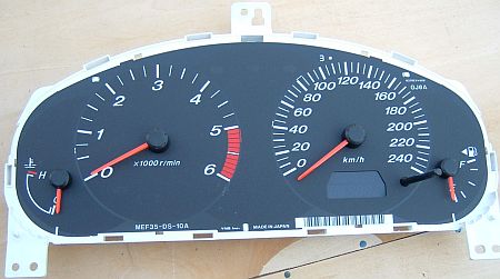 Mazda6 2002-2005 dízel műszerfal.