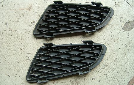 Mazda6 2002-2005 bal első lökhárító rács. Mazda6 2002-2005 bal első lökhárító rács.