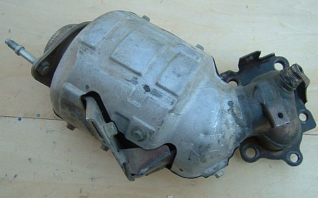 Mazda6 MPS katalizator. Mazda6 MPS katalizator.
