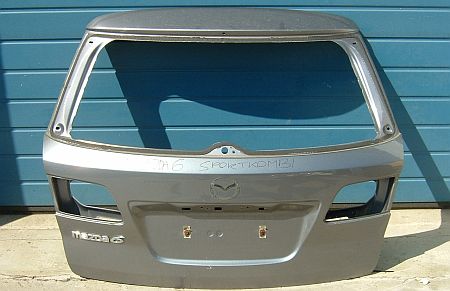 Mazda6 sportkombi 2002-2008 hátsó ajtó.