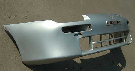 Mazda 323F 1994-től első lökhárító burkolat.