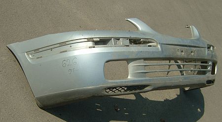 Mazda 626 1997-től első lökhárító.