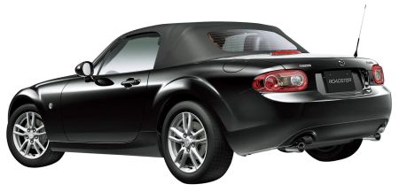 Mazda MX-5 zárt ponyvatetővel. Mazda MX-5 zárt ponyvatetővel.