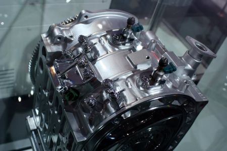 Mazda Renesis 16X bolygódugattyús wankel elvű motor. Mazda Renesis 16X bolygódugattyús wankel elvű motor.