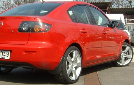 Mazda3, RX-8 tappancsokkal.