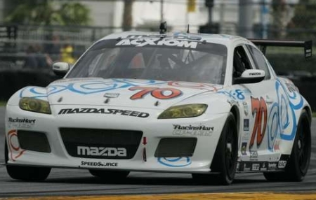 Az RE20B jelű wankel rendszerű motorral hajtott Mazda RX-8 GT bármikor képes a leggyorsabbnak lenni.
