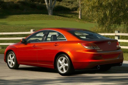 Az új Mazda6 egy másik elképzelésben.