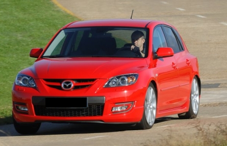 Mazda3 MPS, kiváló stabilitással és kezelhetőséggel.