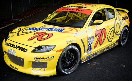Az egyik, a több SpeedSource Engineering Mazda RX-8 ST versenyautó közül