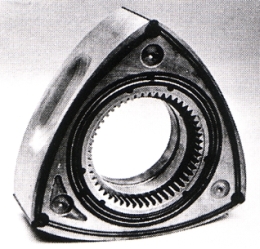 A Mazda 10A 0810 motor forgódugattyúja.