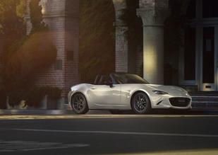 A Mazda MX-5 Bose hangrendszere. A Mazda MX-5 Bose hangrendszere.