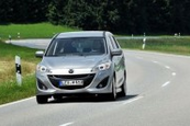 Új Mazda5 technológia. Új Mazda5 technológia.
