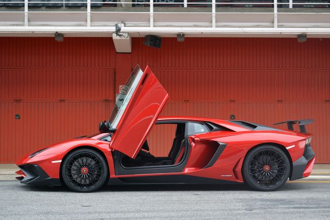 Lamborghini Aventador SV