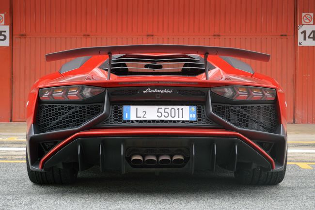 Lamborghini Aventador SV