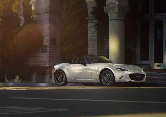 Mazda MX-5 Bose audio.