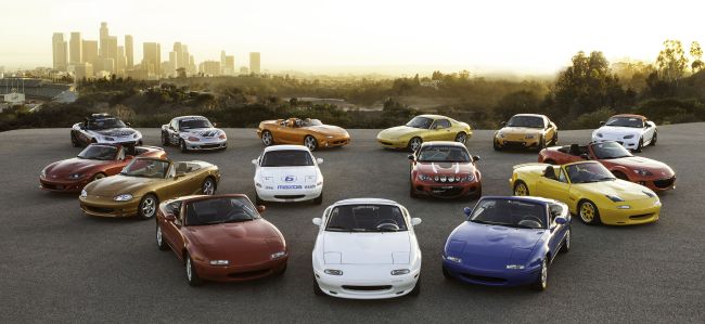 Mazda MX-5 típus, emlékül a 25 évnek.