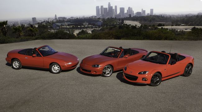 Mazda MX-5 típus, emlékül a 25 évnek.