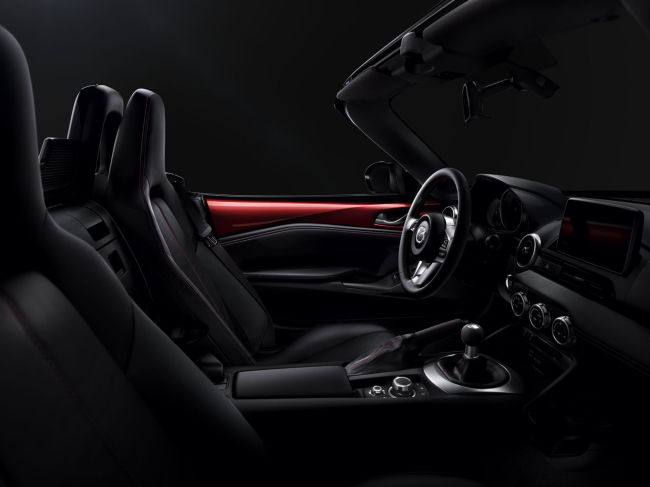 Új Mazda MX-5. Új Mazda MX-5.