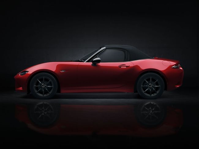 Új Mazda MX-5.