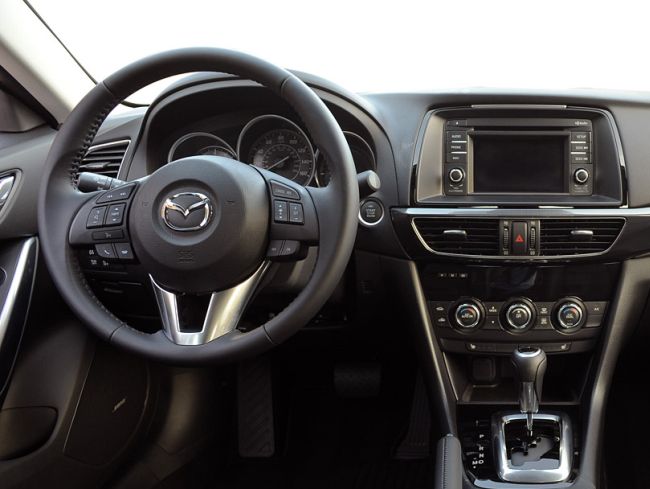 Mazda6 Sedan 2,5 Skyactive-G AT. Mazda6 Sedan 2,5 Skyactive-G AT.