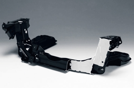 Az alkatrész ürege habbal van kitöltve. Az alkatrész ürege habbal van kitöltve.