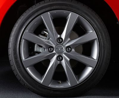 Mazda2 16x6,5 collos könnyűfém felni titánium/ezüst színben: 53971,-Ft.