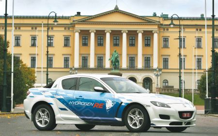 A Mazda RX-8 Hydrogen RE hibrid Norvégiában.