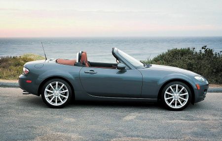 Mazda MX-5.