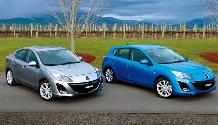Mazda3 szedán és ötajtós.