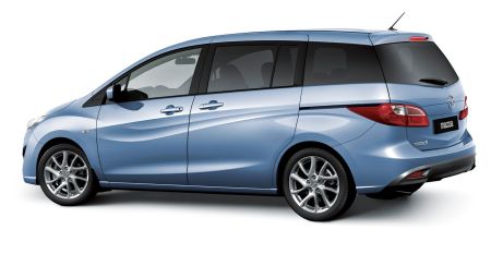 Az új Mazda5 is megvásárolható lesz a Mazda intelligens motor leállító-indító i-stop rendszerével.