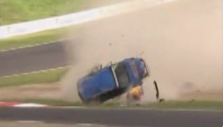 A Mazda3 MPS szerkezete jól vizsgázott a hatalmas baleset során.