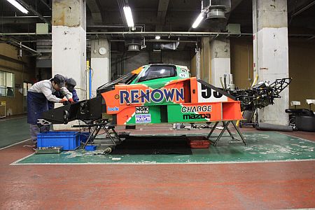 A Mazda 787 B versenyautó álma valóra válik.