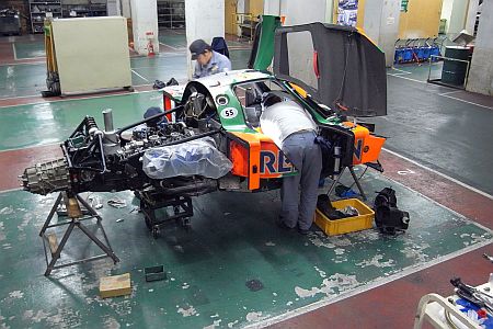 A Mazda 787 B versenyautó álma valóra válik.