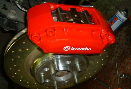 Mazda CX-7 Brembo fékrendszerrel.