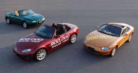 900000 darab Mazda MX-5.